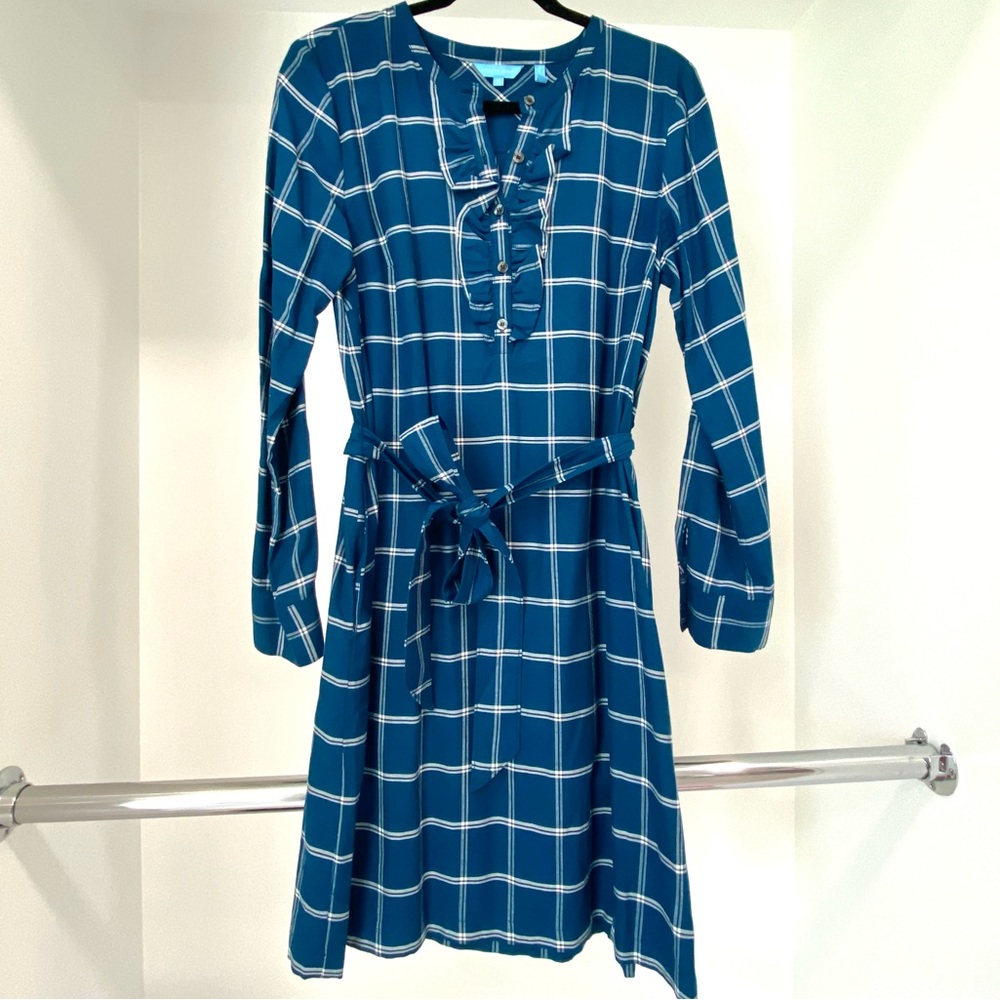 Draper James Size 8 blue plaid pocket tie dress tshirt button down EUC